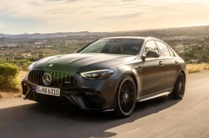 Descifrarea planurilor de motorizare Mercedes-Benz si Mercedes-AMG
